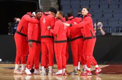 开云体育app-包含高度关注切斯特菲尔德今日比赛，球队前景不容乐观的词条