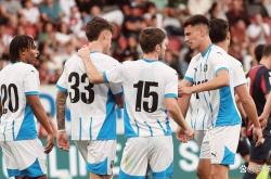 开云APP-萨索洛客场大胜，球队新援表现抢眼收获关注