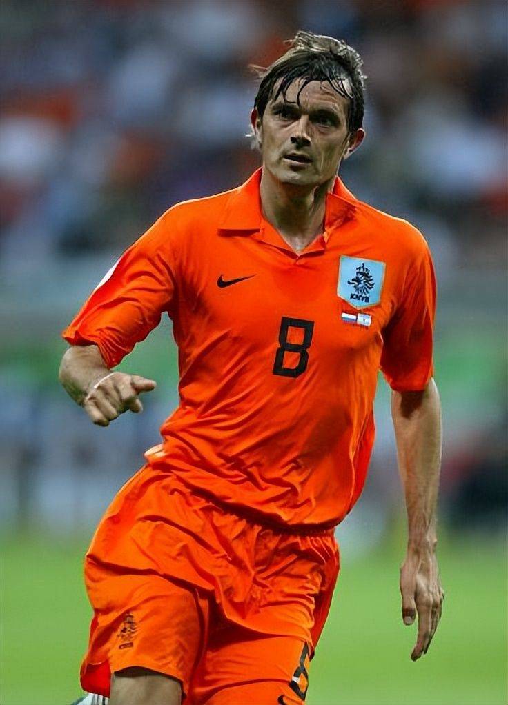 荷兰队展现实力，轻松取胜对手